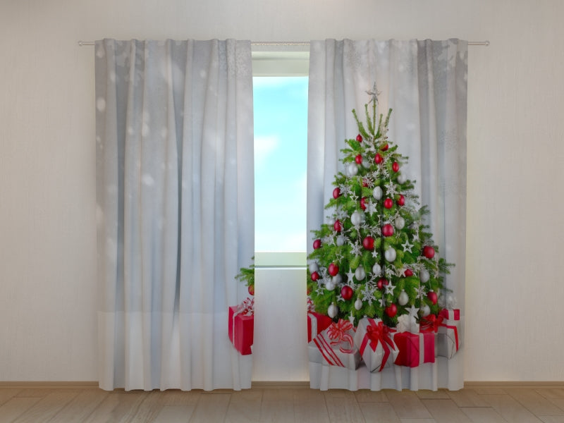 Photo Curtain Christmas Tree in Silver and Red