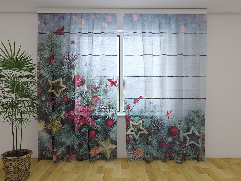 Rideau photo Décoration de Noël à partir de branches de sapin et d'étoiles