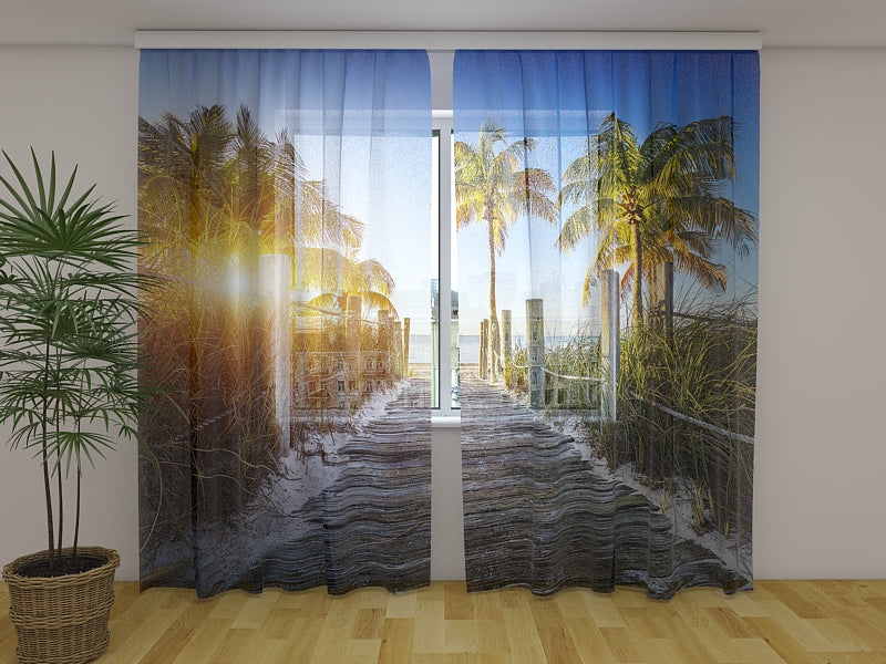 Rideau photo Chemin de bois vers la plage au coucher du soleil