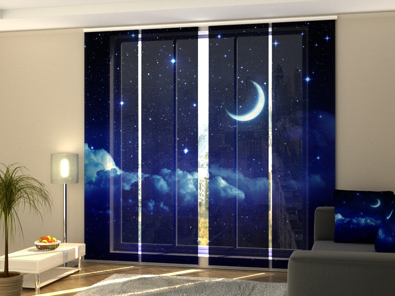 Ensemble de 4 panneaux Lune sur les nuages