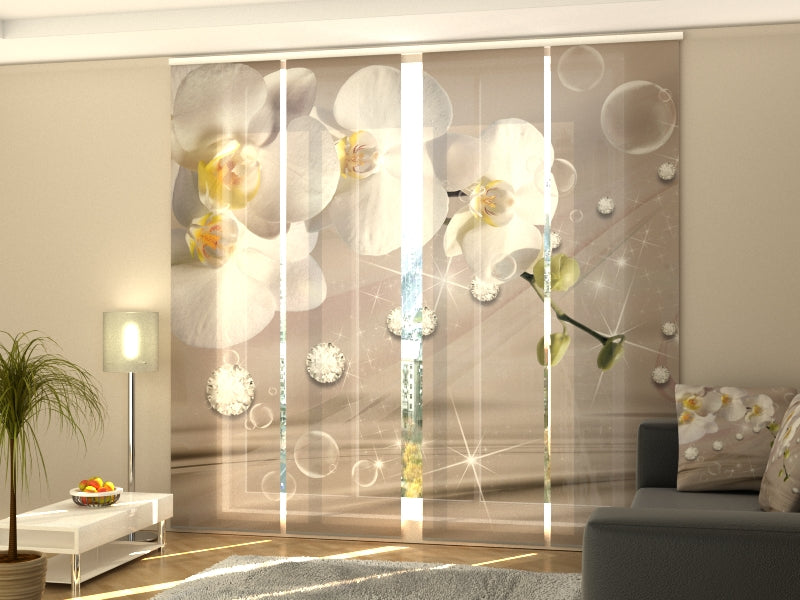 Conjunto de 4 paneles de orquídeas y pedrería sobre seda beige