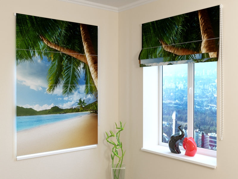 Roman Blind Ocean and Palm Trees