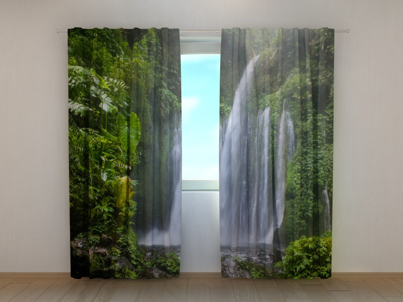 Photo Curtain Waterfall in Indonesia