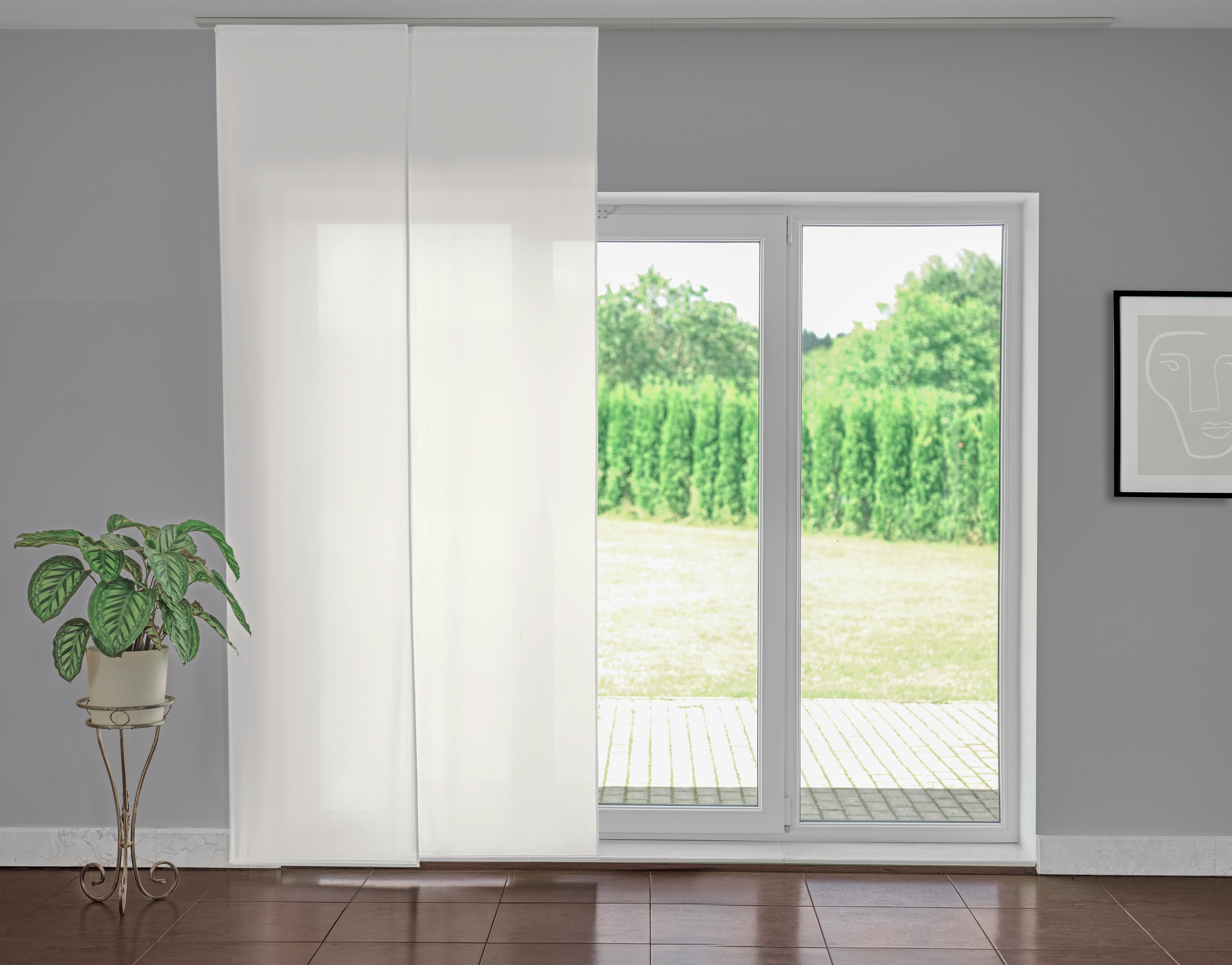 Rideau en soie de couleur blanche